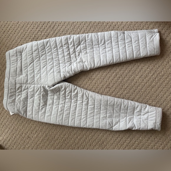 Lulu Snow Pant❄️ - Picture 5 of 7